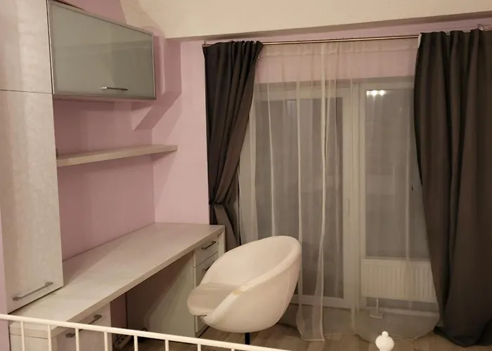 Apartment Four Room's *