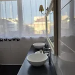 Four Room's דירה *