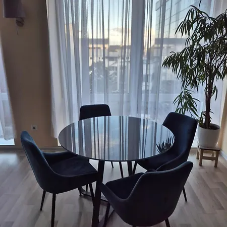 Four Room's דירה *